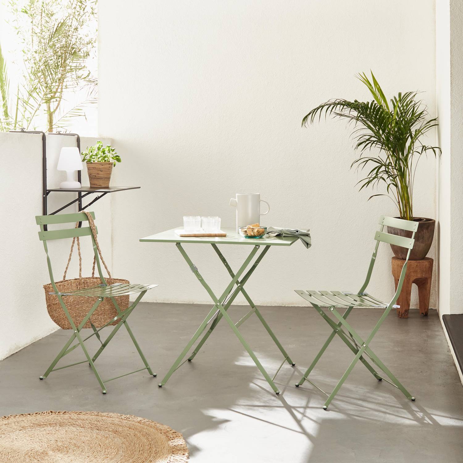 Emilia - Bistroset - 2 inklapbare stoelen en een vierkante tafel 70x70 van gepoedercoat staal  – Groengrijs Photo2