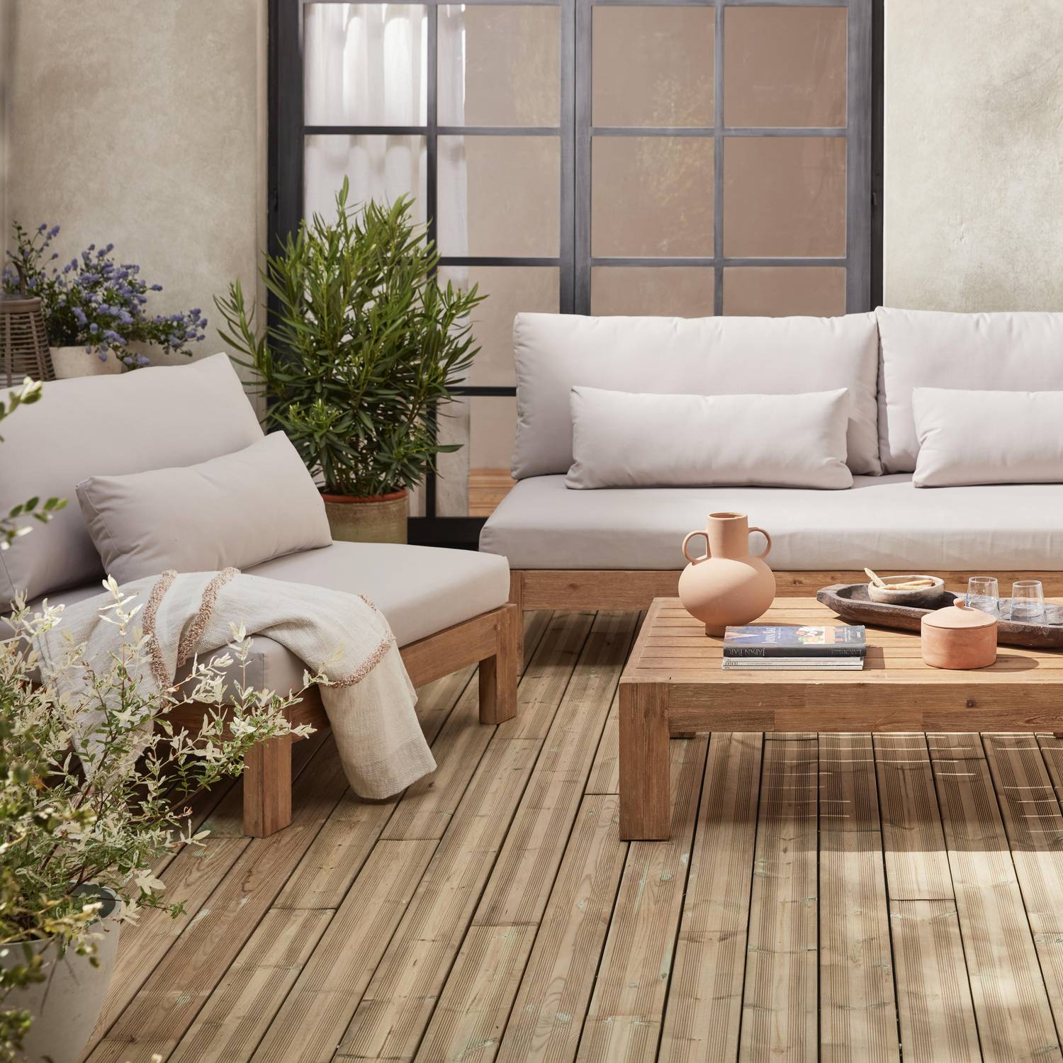 Salon de jardin XXL en bois brossé, effet blanchi – BAHIA – coussins beiges, ultra confortable, 5 places Photo5