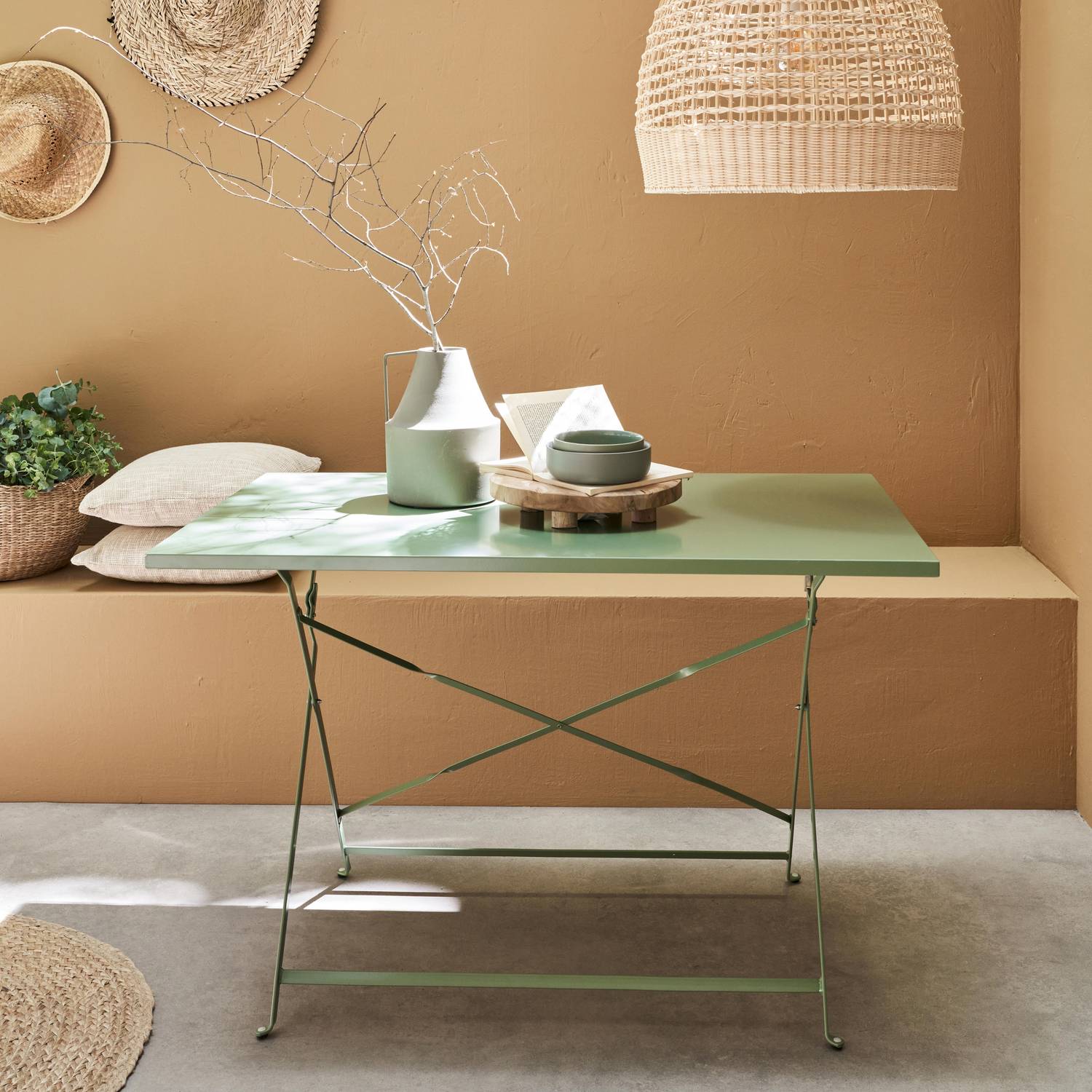 Table jardin bistrot pliable - Emilia rectangle vert de gris- Table rectangle 110x70cm en acier thermolaqué Photo1