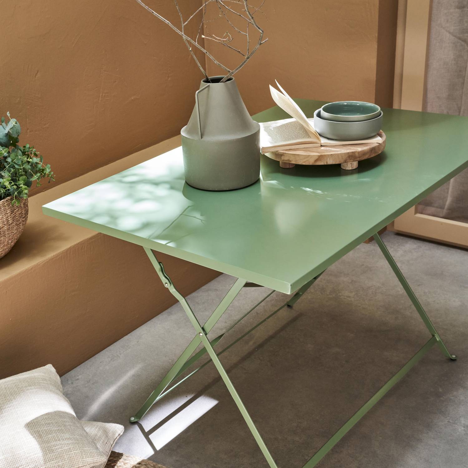 Table de jardin bistrot pliable - Emilia rectangle vert de gris- Table rectangle 110x70cm en acier thermolaqué Photo2