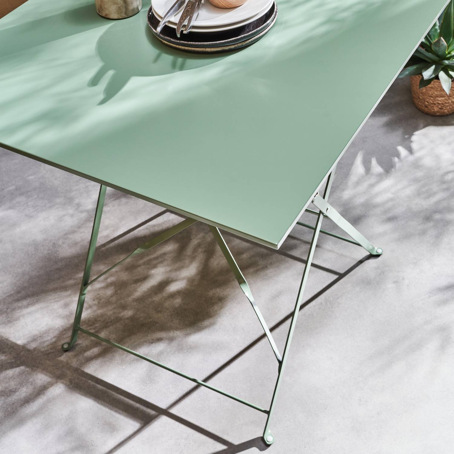 Table jardin bistrot pliable - Emilia carrée vert de gris- Table carrée 70x70cm en acier thermolaqué Photo2