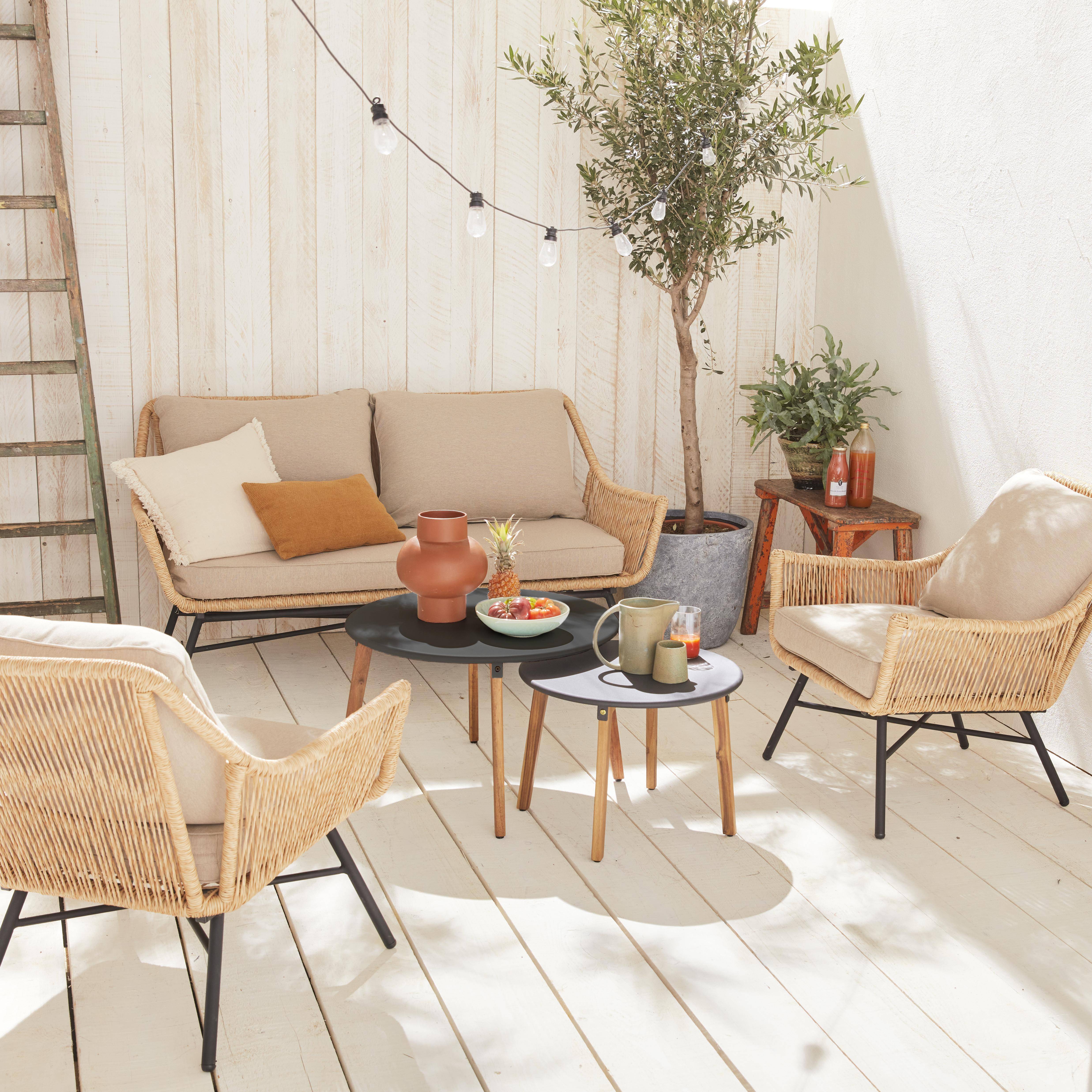 Salon de jardin bas 4 places KUTA – Ensemble canapé 2 places et 2 fauteuils avec 2 tables gigognes, résine tressée effet corde, coussins beiges Photo1