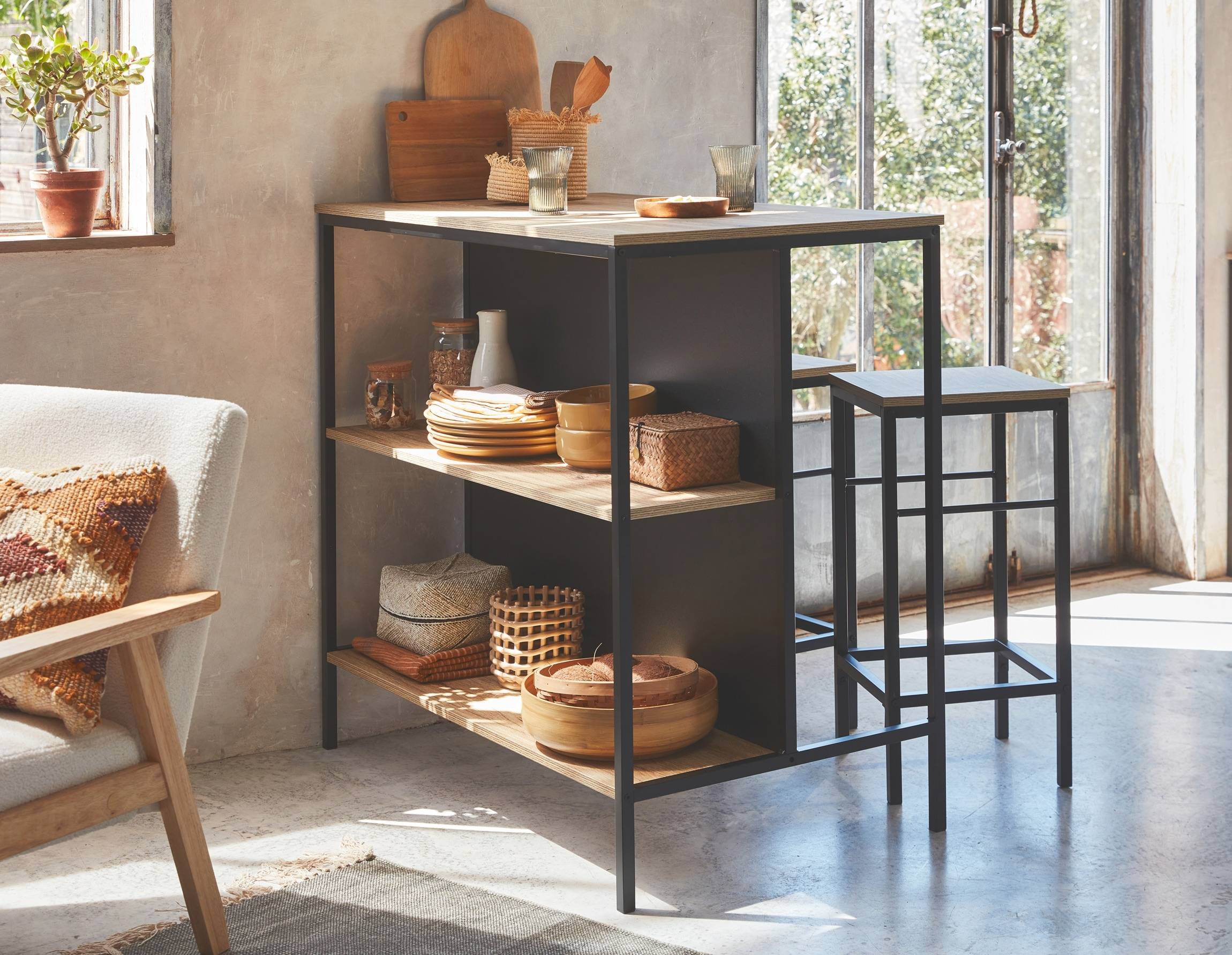 Table with stools