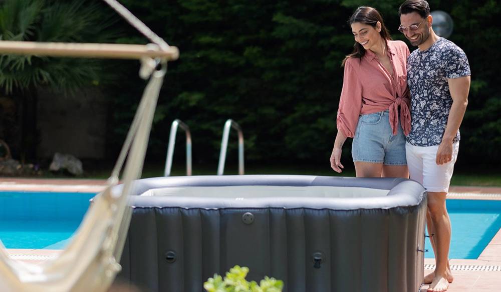 Hoe installeer je een vaste of opblaasbare spa?