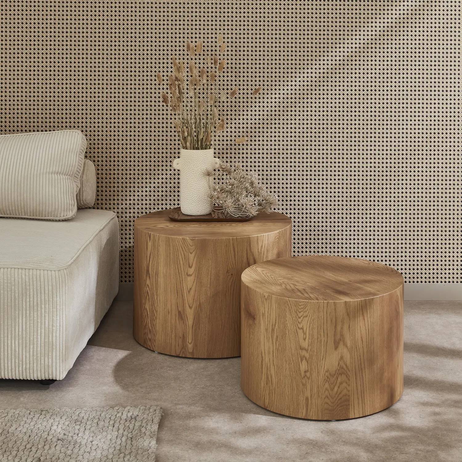 Nesting coffee tables