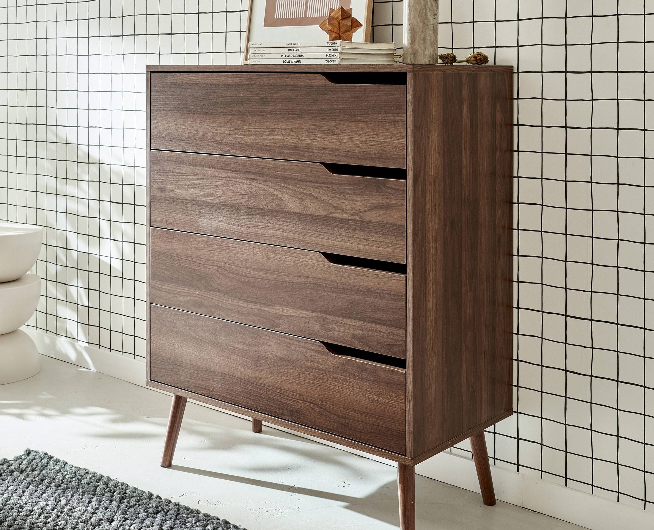 Vintage chest of drawers