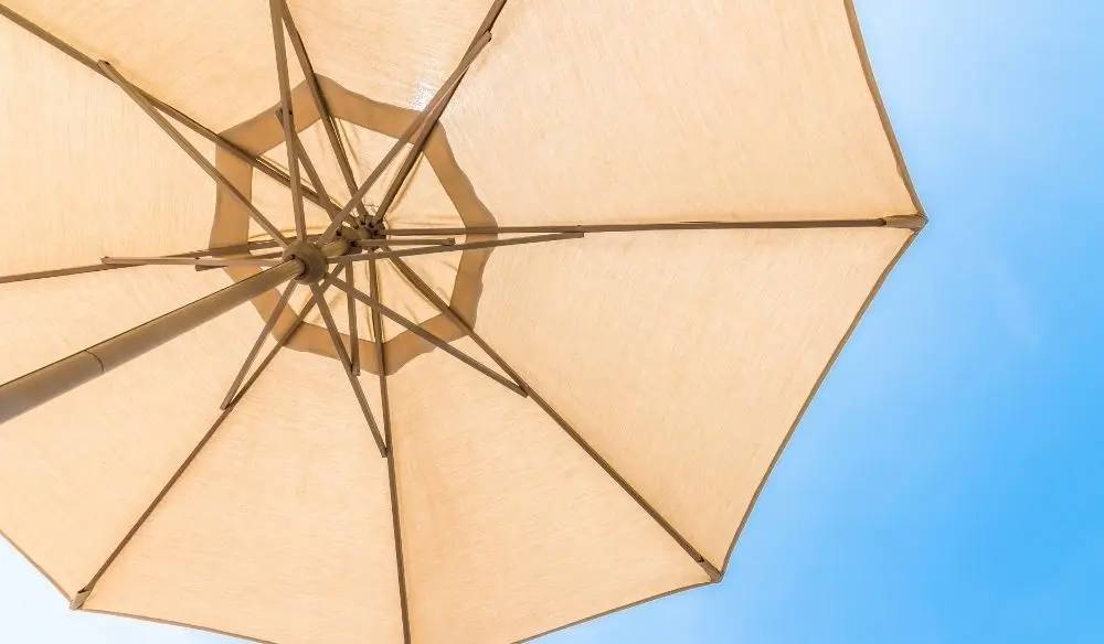 Hoe vervang je een parasoldoek?