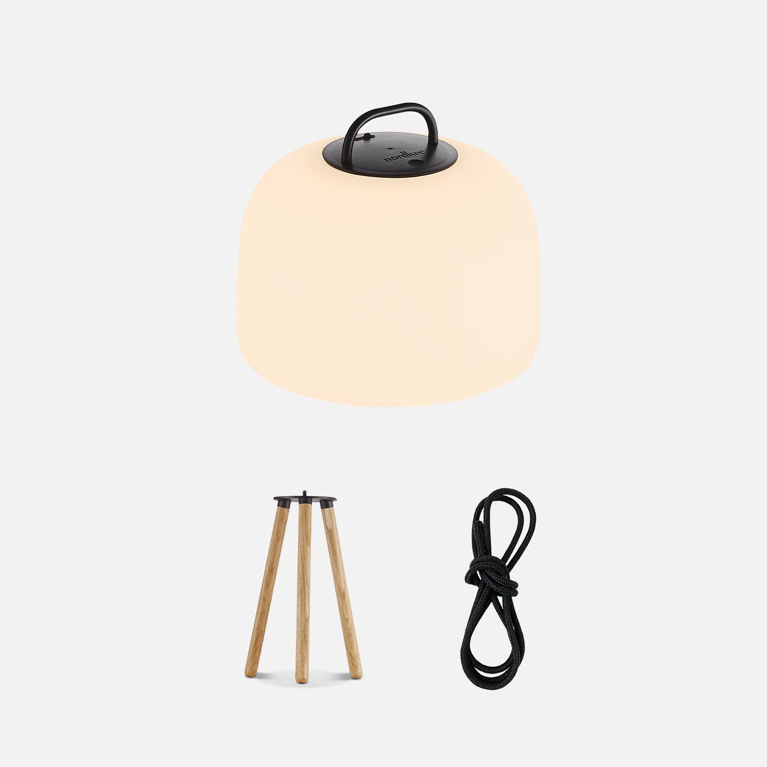 Lampe intérieure LED 3 en 1 – TRIPADA L – lampe en plastique avec pieds en bois d'Hévéa, Ø22cm rechargeable, à suspendre, avec trépied 35cm et corde,sweeek,Photo2