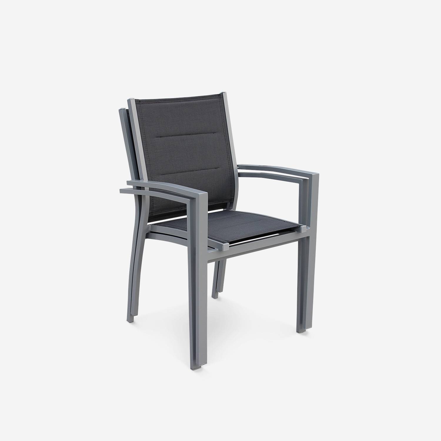 2er Set stapelbare Sessel/Odenton - Aus grauem Aluminium und dunkelgrauem Textilene. Photo4